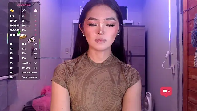 Snapshot of Itsme_claire chatting on October 19, 2025, 1:17 am Itsme claire online show from October 19, 2025, 1:17 am