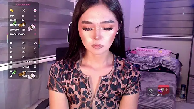 Snapshot of Itsme_claire chatting on November 13, 2025, 1:37 am Itsme claire online show from November 13, 2025, 1:37 am