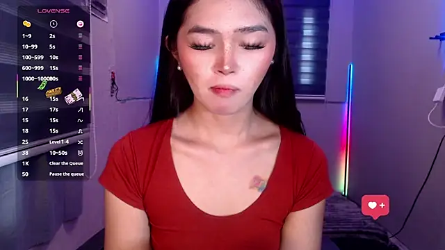 Snapshot of Itsme_claire chatting on November 18, 2025, 2:06 am Itsme claire online show from November 18, 2025, 2:06 am