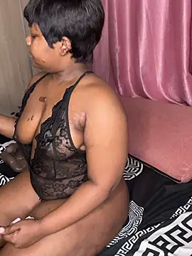 ThickyMel online show from June 10, 2026, 2:12 am
