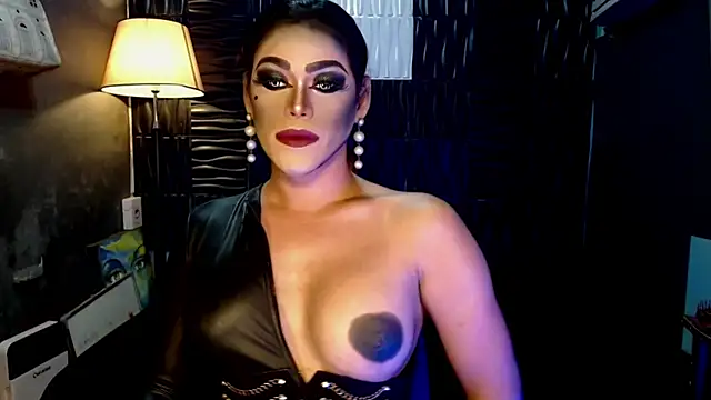 Snapshot of UrtopshemalegoddessAliyah chatting on June 28, 2026, 8:15 pm UrtopshemalegoddessAliyah online show from June 28, 2026, 8:15 pm