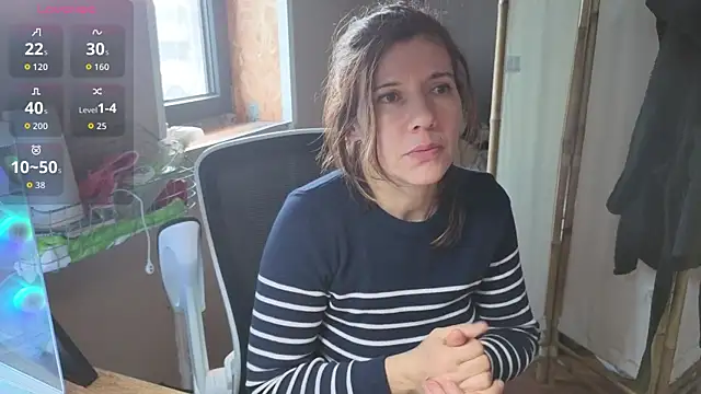 Lina lou4 online show from January 10, 2026, 4:09 pm