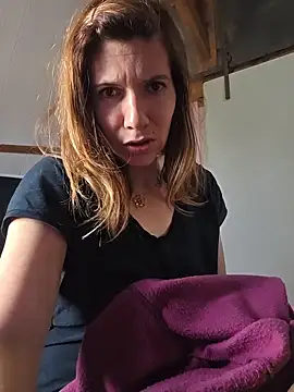 Lina lou4 online show from January 11, 2026, 2:33 pm