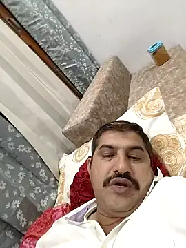 Amandev7 online show from June 8, 2026, 4:29 pm