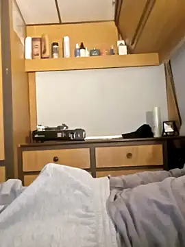 MysticInteraction online show from October 15, 2025, 8:47 am