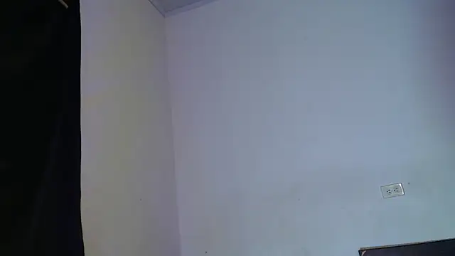 Snapshot of luciana_keating chatting on December 6, 2024, 9:21 am luciana keating online show from December 6, 2024, 9:21 am