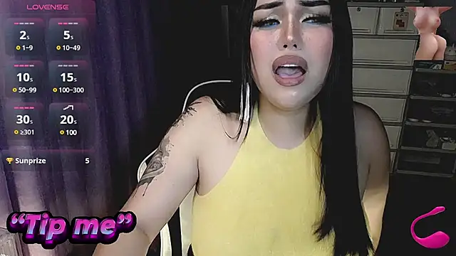 Snapshot of cherry_RED5 chatting on January 21, 2025, 9:03 am cherry RED5 online show from January 21, 2025, 9:03 am