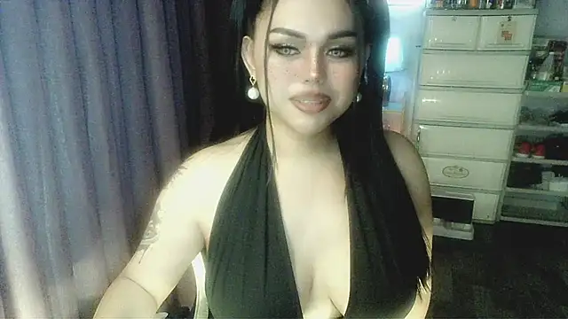 Snapshot of cherry_RED5 chatting on January 27, 2025, 9:44 pm cherry RED5 online show from January 27, 2025, 9:44 pm