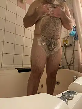 Snapshot of mpowerintime chatting on February 18, 2025, 9:31 pm mpowerintime online show from February 18, 2025, 9:31 pm