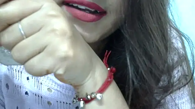 Snapshot of lovelydesi21 chatting on December 2, 2025, 9:14 am lovelydesi21 online show from December 2, 2025, 9:14 am