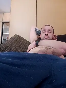 Snapshot of Roman0798 chatting on February 19, 2025, 9:28 am Roman0798 online show from February 19, 2025, 9:28 am