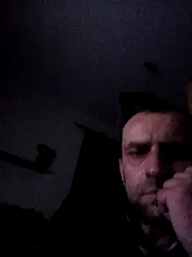 Snapshot of Roman0798 chatting on March 9, 2025, 12:21 am Roman0798 online show from March 9, 2025, 12:21 am