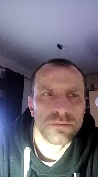 Snapshot of Roman0798 chatting on March 19, 2025, 10:42 pm Roman0798 online show from March 19, 2025, 10:42 pm