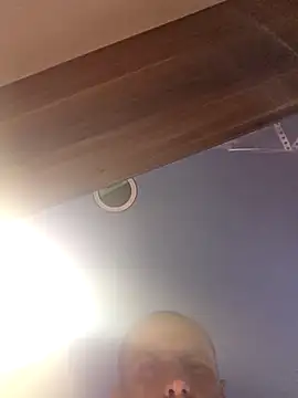 Snapshot of Roman0798 chatting on September 17, 2025, 5:42 am Roman0798 online show from September 17, 2025, 5:42 am