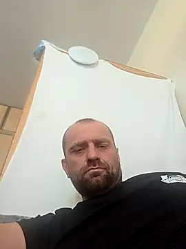 Snapshot of Roman0798 chatting on September 28, 2025, 12:21 pm Roman0798 online show from September 28, 2025, 12:21 pm