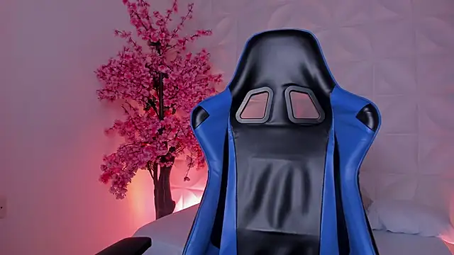 cora 22 online show from February 13, 2026, 1:18 pm