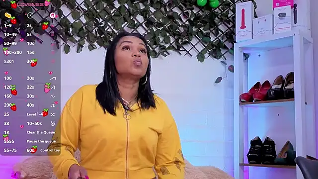 louise nails online show from June 29, 2026, 6:52 pm