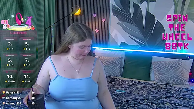 Snapshot of RubyValen chatting on March 6, 2025, 7:14 am RubyValen online show from March 6, 2025, 7:14 am