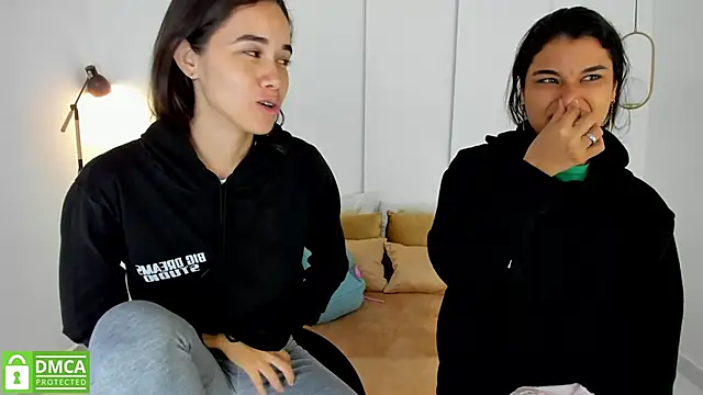 Snapshot of sexychanell_18 chatting on March 3, 2025, 10:49 am sexychanell 18 online show from March 3, 2025, 10:49 am