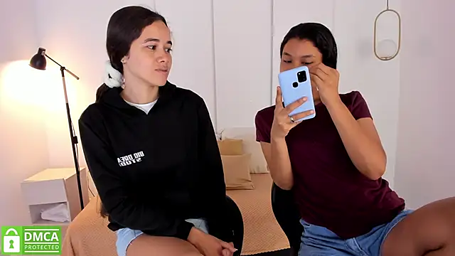 Snapshot of sexychanell_18 chatting on March 22, 2025, 12:46 pm sexychanell 18 online show from March 22, 2025, 12:46 pm