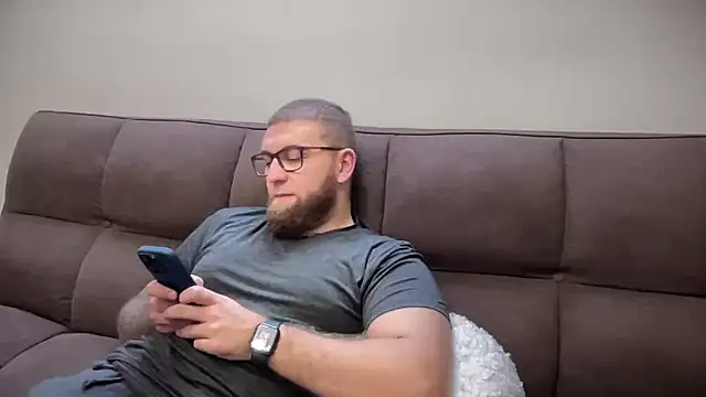 Snapshot of Bear_bear_ chatting on December 27, 2024, 10:01 am Bear bear online show from December 27, 2024, 10:01 am