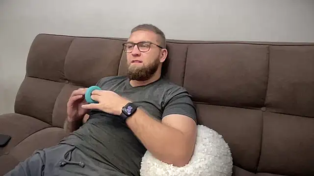 Snapshot of Bear_bear_ chatting on December 28, 2024, 7:00 am Bear bear online show from December 28, 2024, 7:00 am