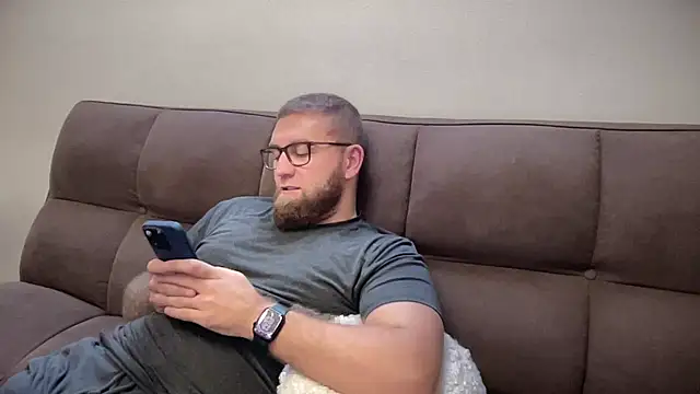 Snapshot of Bear_bear_ chatting on December 28, 2024, 10:03 am Bear bear online show from December 28, 2024, 10:03 am