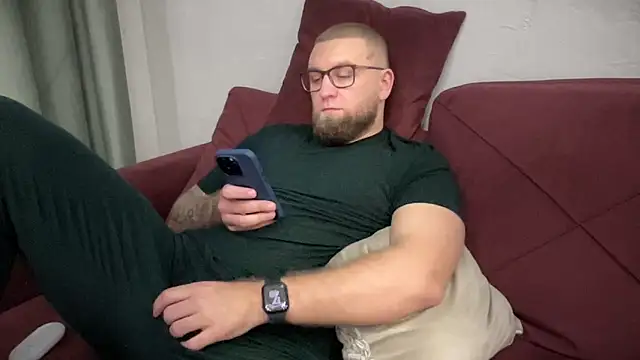 Snapshot of Bear_bear_ chatting on January 29, 2025, 2:42 pm Bear bear online show from January 29, 2025, 2:42 pm