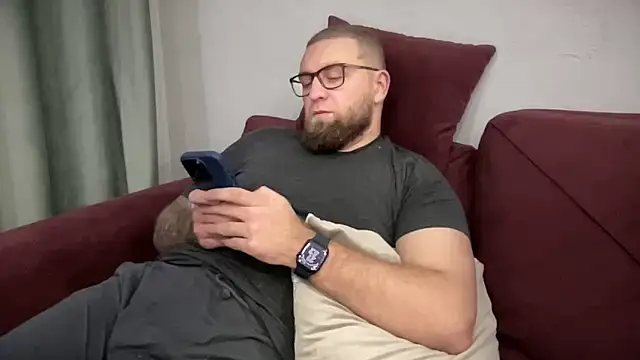 Snapshot of Bear_bear_ chatting on February 2, 2025, 6:53 pm Bear bear online show from February 2, 2025, 6:53 pm