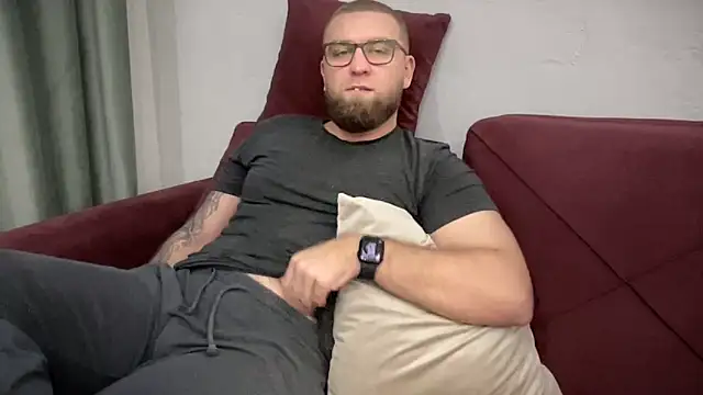 Snapshot of Bear_bear_ chatting on February 3, 2025, 3:38 pm Bear bear online show from February 3, 2025, 3:38 pm