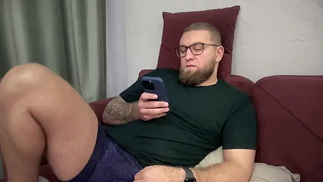 Snapshot of Bear_bear_ chatting on February 10, 2025, 1:11 pm Bear bear online show from February 10, 2025, 1:11 pm