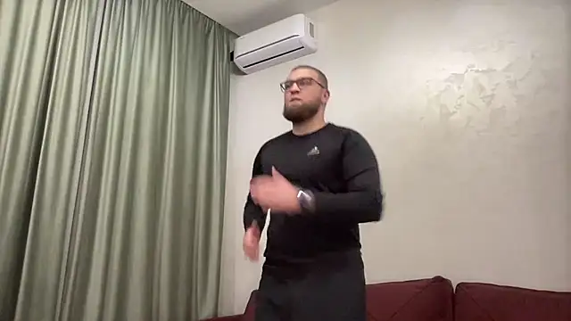 Snapshot of Bear_bear_ chatting on February 10, 2025, 4:14 pm Bear bear online show from February 10, 2025, 4:14 pm