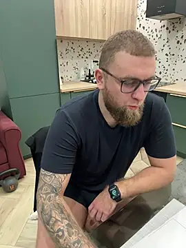 Snapshot of Bear_bear_ chatting on February 13, 2025, 1:15 pm Bear bear online show from February 13, 2025, 1:15 pm