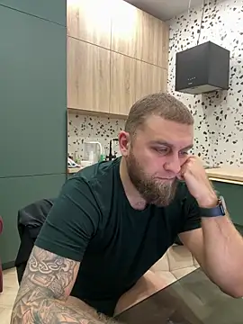 Snapshot of Bear_bear_ chatting on March 3, 2025, 4:35 pm Bear bear online show from March 3, 2025, 4:35 pm