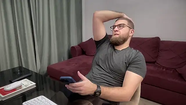 Snapshot of Bear_bear_ chatting on March 9, 2025, 8:31 pm Bear bear online show from March 9, 2025, 8:31 pm