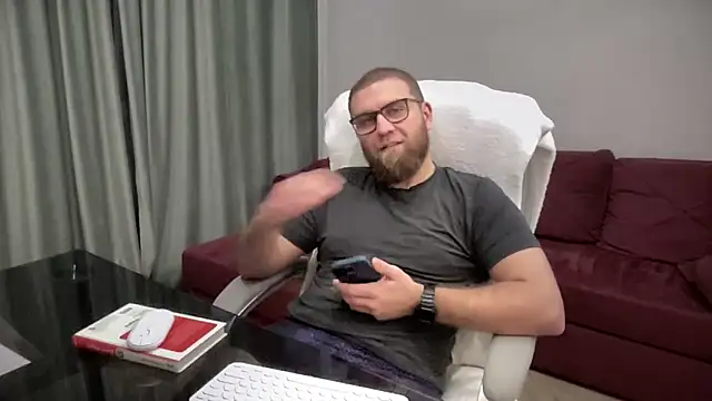 Snapshot of Bear_bear_ chatting on March 10, 2025, 2:39 am Bear bear online show from March 10, 2025, 2:39 am