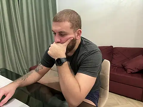 Snapshot of Bear_bear_ chatting on March 10, 2025, 10:55 pm Bear bear online show from March 10, 2025, 10:55 pm