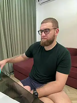 Snapshot of Bear_bear_ chatting on March 12, 2025, 7:24 am Bear bear online show from March 12, 2025, 7:24 am