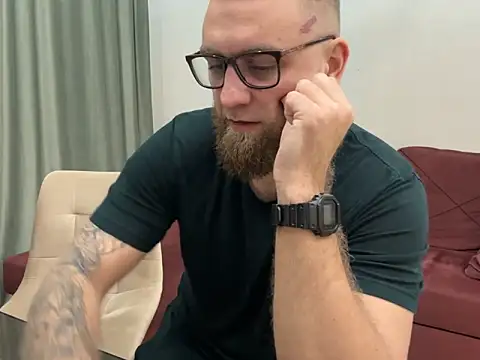 Snapshot of Bear_bear_ chatting on March 14, 2025, 2:20 am Bear bear online show from March 14, 2025, 2:20 am