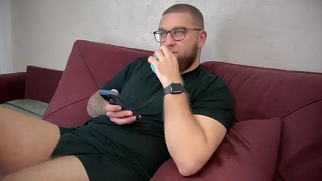 Snapshot of Bear_bear_ chatting on March 21, 2025, 10:17 am Bear bear online show from March 21, 2025, 10:17 am