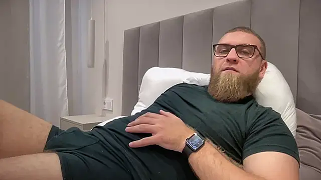 Snapshot of Bear_bear_ chatting on October 9, 2025, 11:19 am Bear bear online show from October 9, 2025, 11:19 am