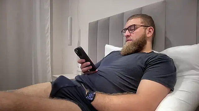 Snapshot of Bear_bear_ chatting on October 25, 2025, 11:07 am Bear bear online show from October 25, 2025, 11:07 am