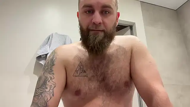 Snapshot of Bear_bear_ chatting on November 9, 2025, 8:45 am Bear bear online show from November 9, 2025, 8:45 am