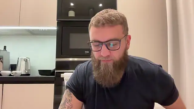 Snapshot of Bear_bear_ chatting on November 20, 2025, 12:38 pm Bear bear online show from November 20, 2025, 12:38 pm