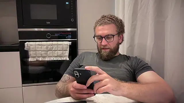 Bear bear  online show from July 13, 2026, 9:23 am