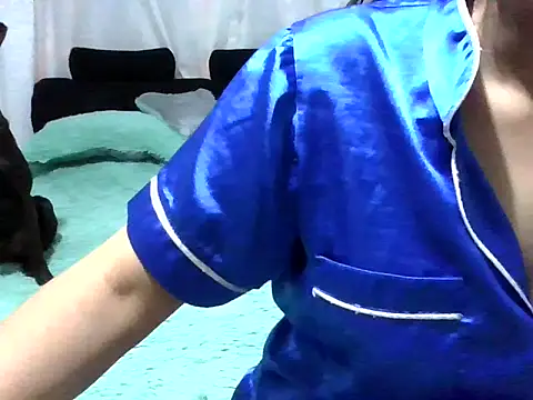 Snapshot of RAYA_1 chatting on September 12, 2025, 12:44 am RAYA 1 online show from September 12, 2025, 12:44 am