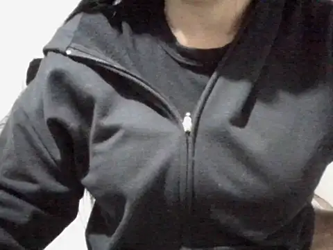 Snapshot of RAYA_1 chatting on October 9, 2025, 12:52 am RAYA 1 online show from October 9, 2025, 12:52 am