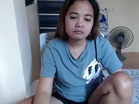 xTheLastVIRGINx online show from January 19, 2026, 5:33 am