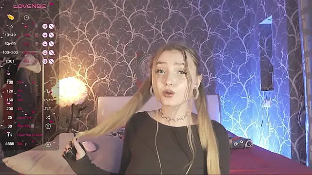 MiaMiaMeow online show from March 2, 2026, 2:35 pm