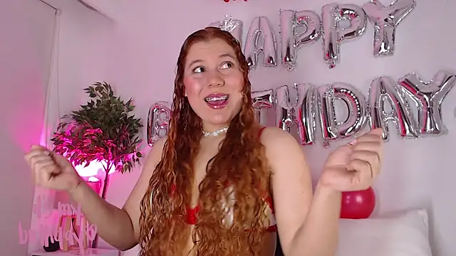 Snapshot of Coffee_Dreams chatting on September 19, 2025, 2:40 pm Coffee Dreams online show from September 19, 2025, 2:40 pm